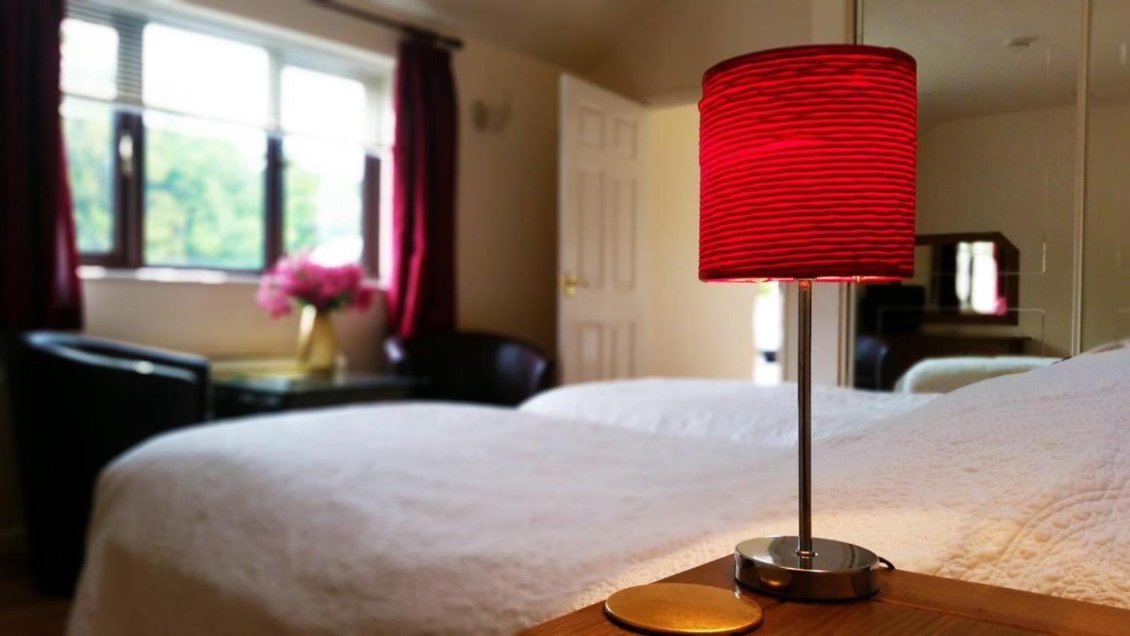 Miltons Country Lodge Lower Langford Экстерьер фото